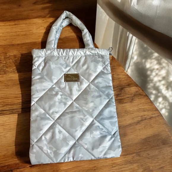 Abadat Handbags - Adabat Grey Silver Camouflage Tote Golf Shoes Drawstring Bag Pre Owned